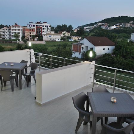 Haamel Apartment Улцинь Экстерьер фото